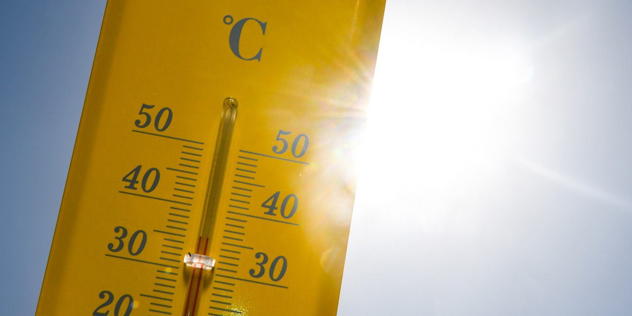 Disfruta de Burdeos bajo el sol: Cómo Pop’in Locker simplifica tus días calurosos de verano. El verano en Burdeos soleados.